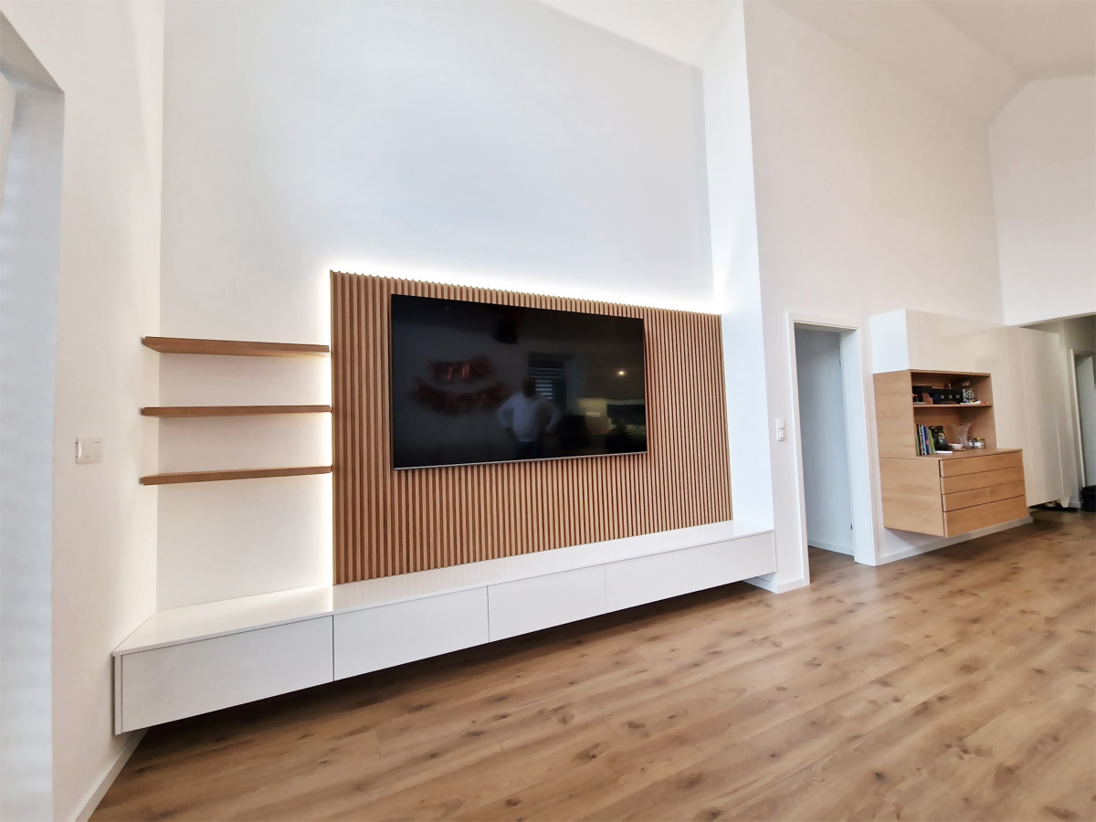 Nový dom s kuchyňou a obývačkou na mieru